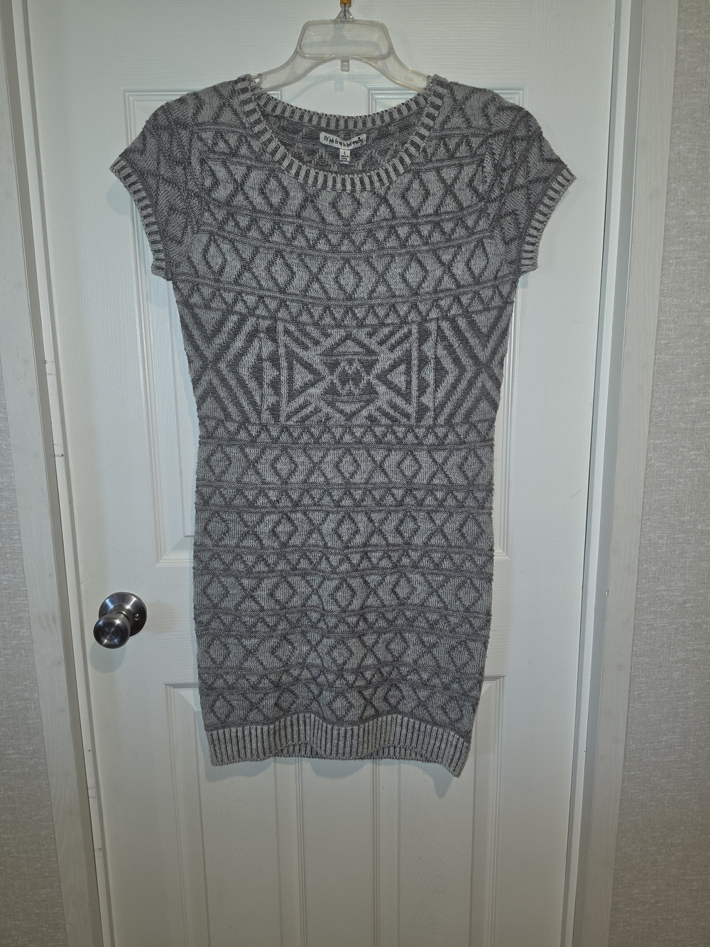 Patterned Grey Knit Midi Dress - Women